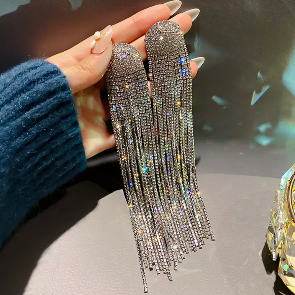 Long earrings with crystals - Picture 2 of 6